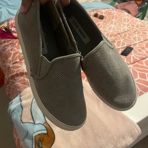 Steve Madden slip ons